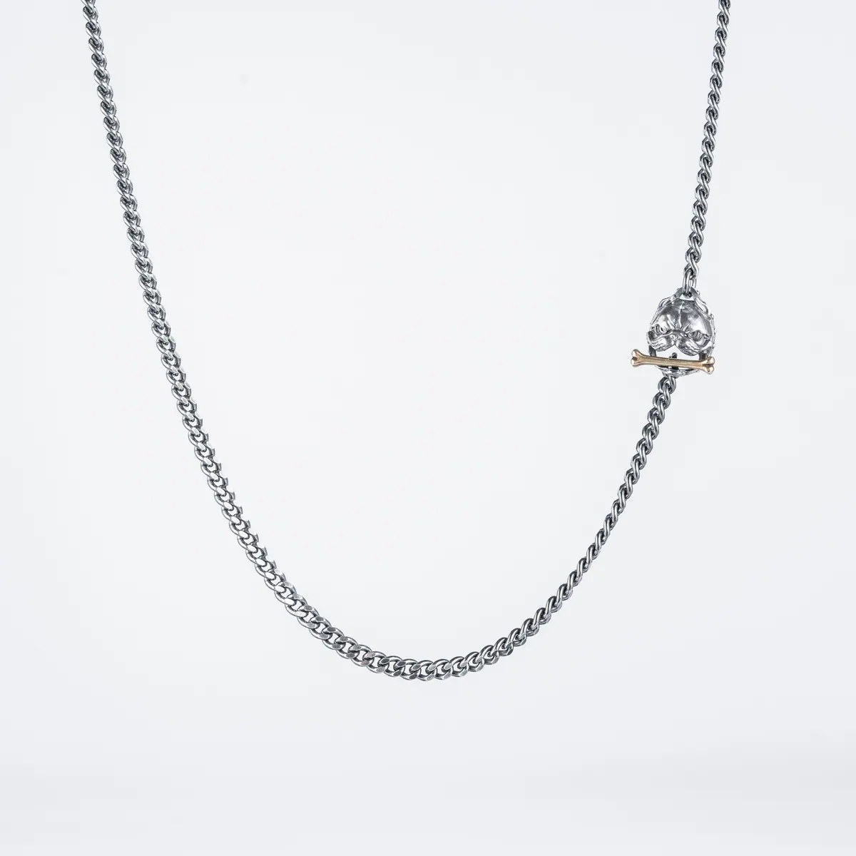 Charm Detaylı Gümüş Zincir Kolye